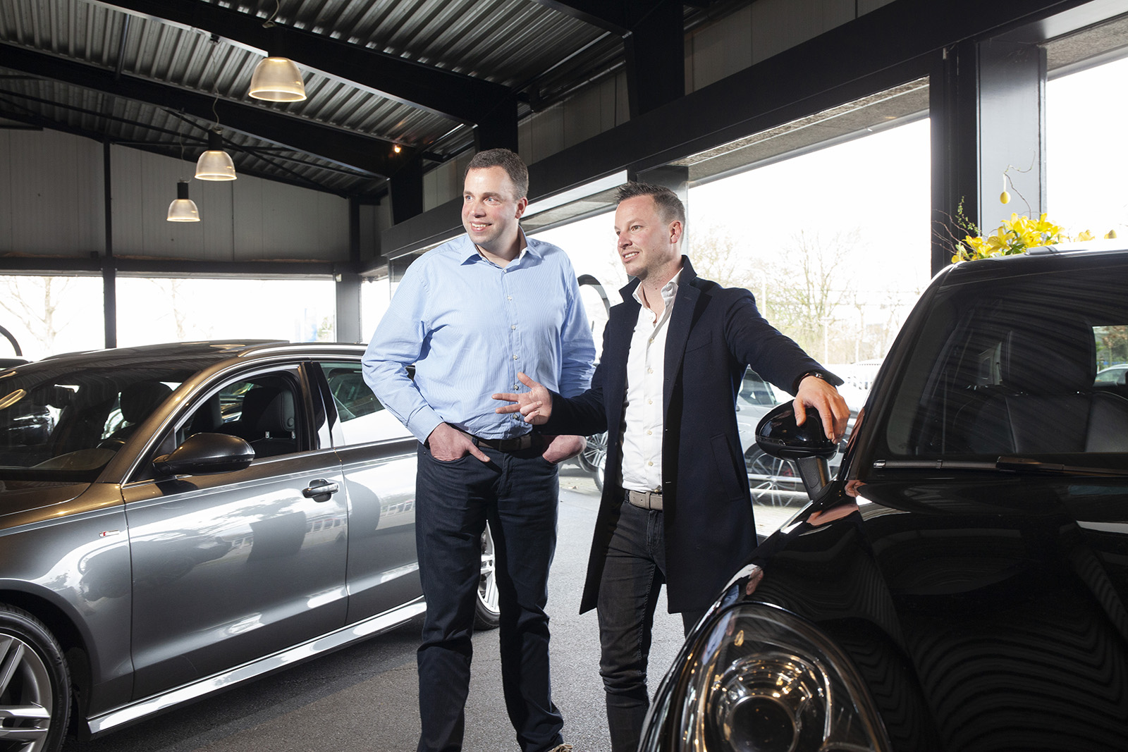 Autocentrum-krimpenerwaard, klant van VLR